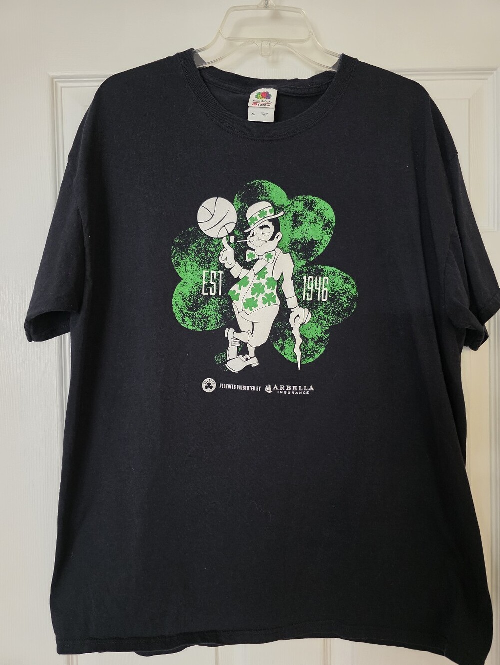 Mens Vintage-Inspired Black T-Shirt with Green Shamrock Mascot Xl